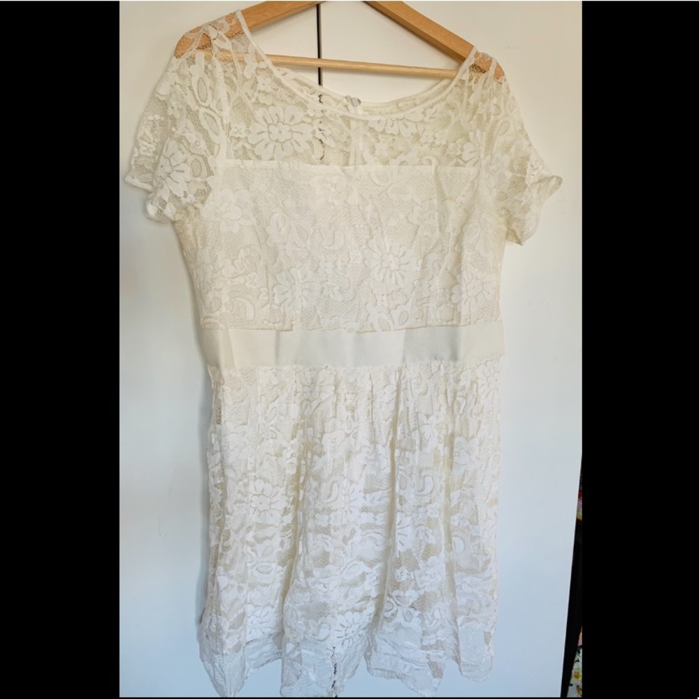 Lace dress